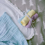 大判で便利に使える やわらかガーゼのハンカチ